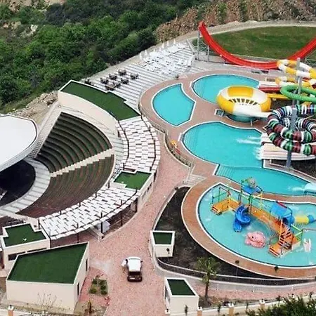 Gold City Luxury Appartments 9 * Алания