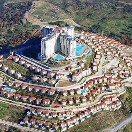 Gold City Luxury Appartments 9
